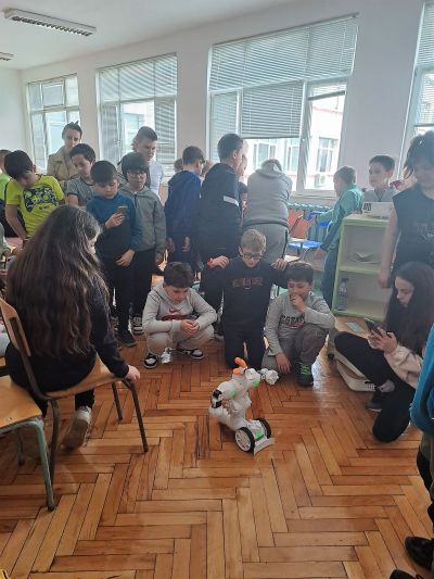 Две срещи по НП "Бизнесът преподава" в Първо основно училище 9