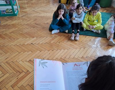 Маратон на четенето в Първо училище 11
