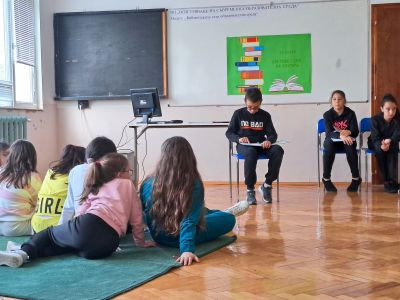 Маратон на четенето в Първо училище 12