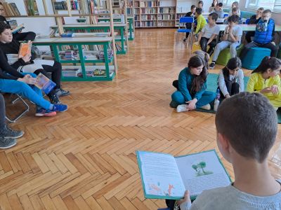 Маратон на четенето в Първо училище 14