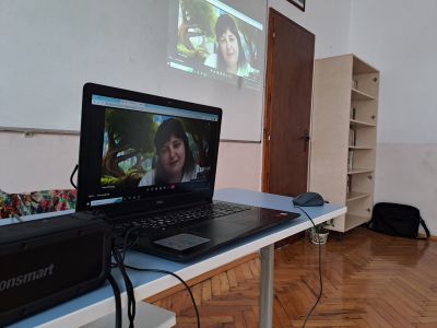 Интересно пътешествие с Нобел и неговия автор - Вяра Тимчева, с изходна точка - библиотеката на Първо училище 2