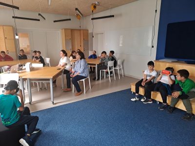 Среща по НП "Бизнесът преподава" в Първо основно училище 8